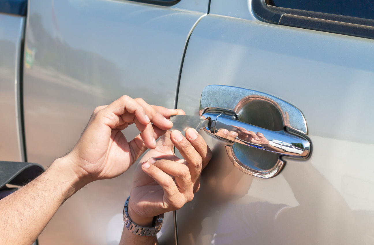 how much is a locksmith for a car